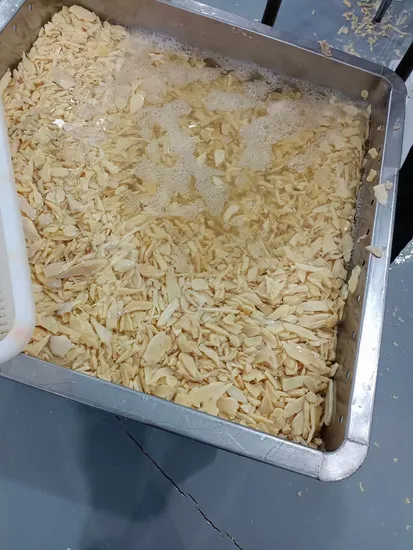 Funghi In So2, Funghi Sotto Aceto, Funghi In Salamoia, Funghi Conservati In Fusti, Buona Qualità, Prezzi Bassi